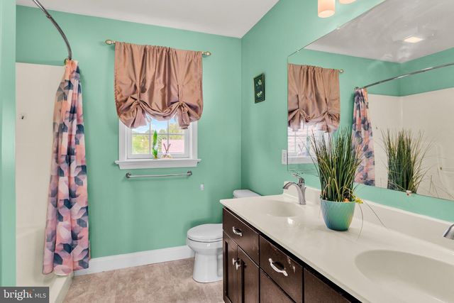 25 SPRINGBROOK DR, Palmyra, PA 17078