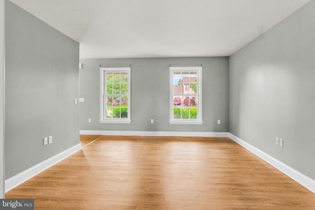 25 SPRINGBROOK DR, Palmyra, PA 17078