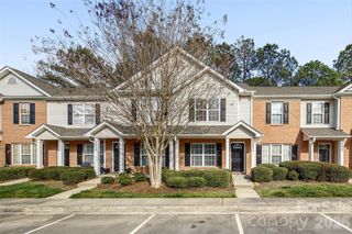 8031 Stoneham Court, Matthews, NC 28105