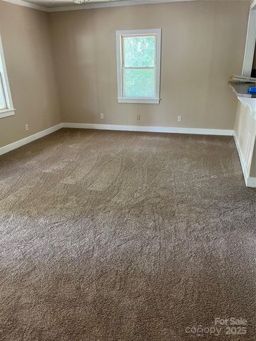 9 Mills Avenue, Concord, NC 28027