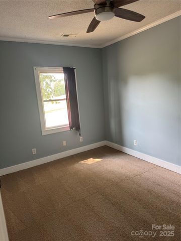 9 Mills Avenue, Concord, NC 28027
