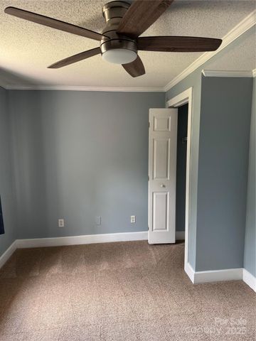 9 Mills Avenue, Concord, NC 28027