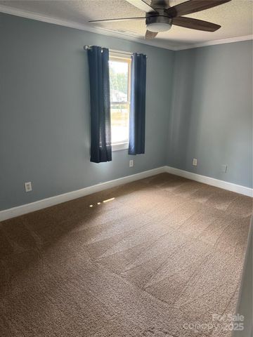 9 Mills Avenue, Concord, NC 28027