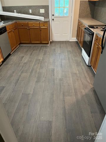 9 Mills Avenue, Concord, NC 28027