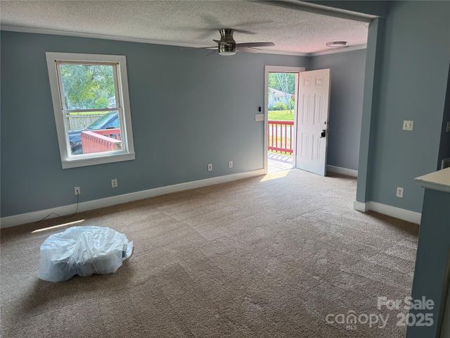 9 Mills Avenue, Concord, NC 28027