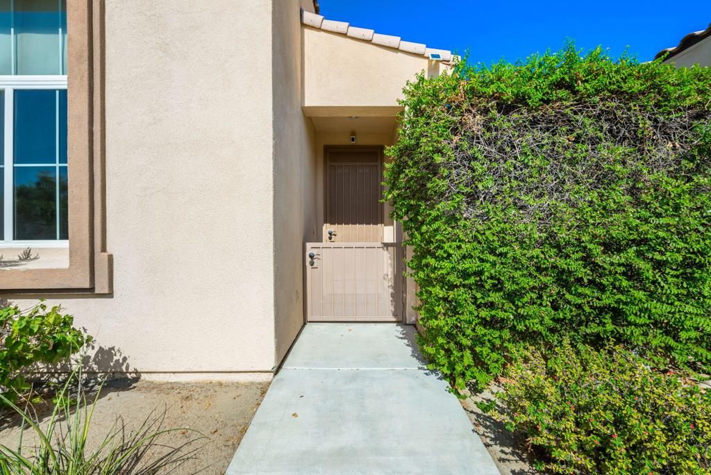 Image 2 of property listing at 47635 Soft Moonlight, La Quinta, CA 92253