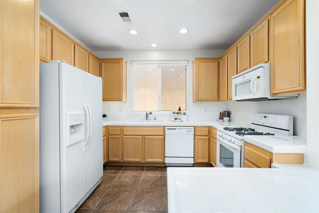 Image 7 of property listing at 47635 Soft Moonlight, La Quinta, CA 92253