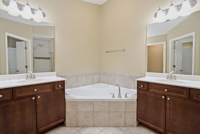 1066 Woodbury Falls Dr, Nashville, TN 37221
