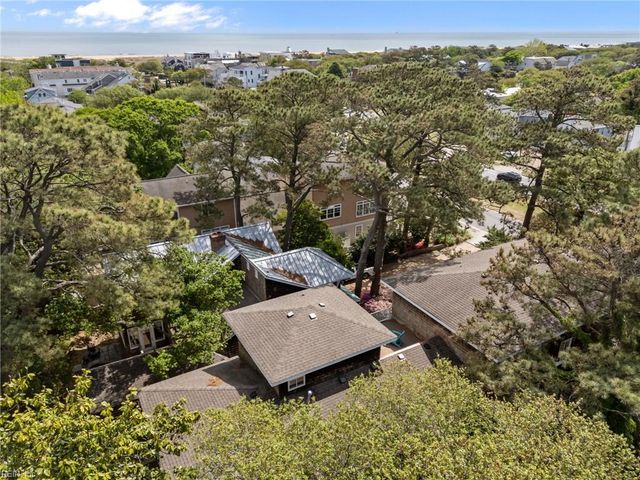 215 83rd ST B, Virginia Beach, VA 23451