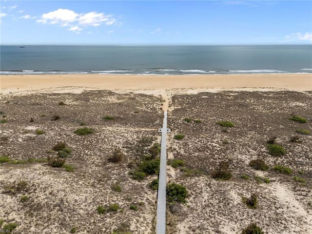 215 83rd ST B, Virginia Beach, VA 23451