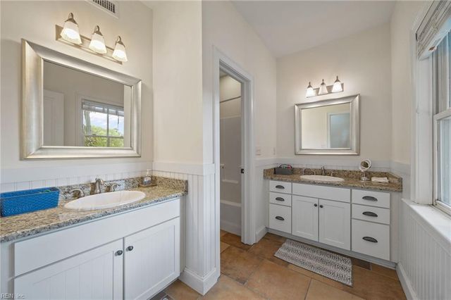 215 83rd ST B, Virginia Beach, VA 23451