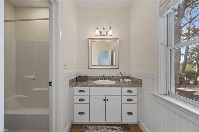 215 83rd ST B, Virginia Beach, VA 23451