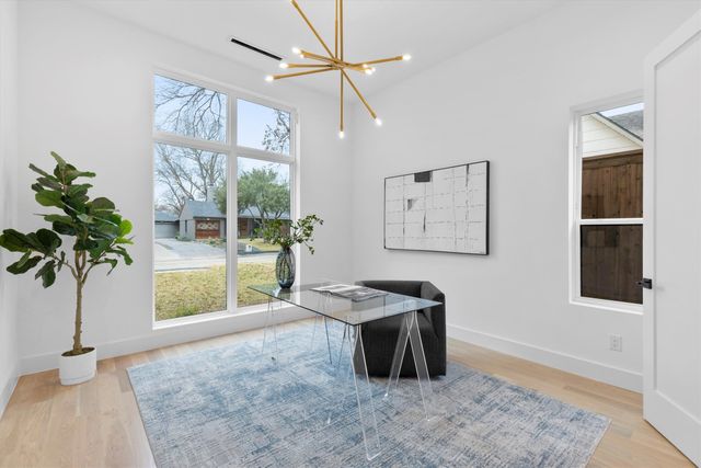 9428 Hobart Street, Dallas, TX 75218