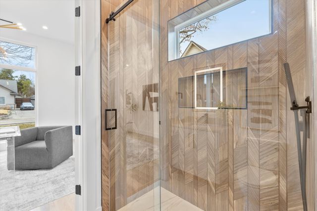 9428 Hobart Street, Dallas, TX 75218