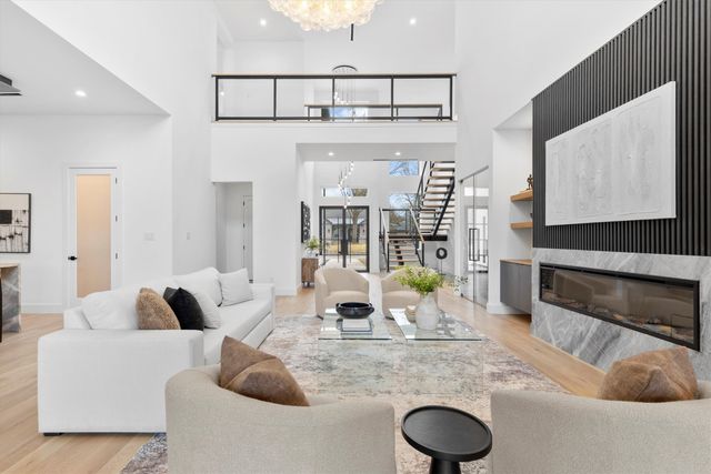 9428 Hobart Street, Dallas, TX 75218