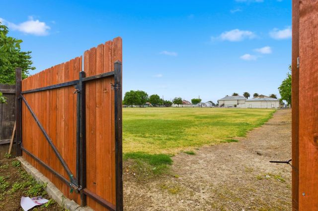 120 Westgate Dr, Williams, CA 95987