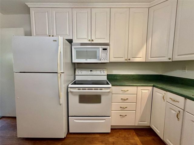 600 NW HOLIDAY DRIVE, Lake City, FL 32055