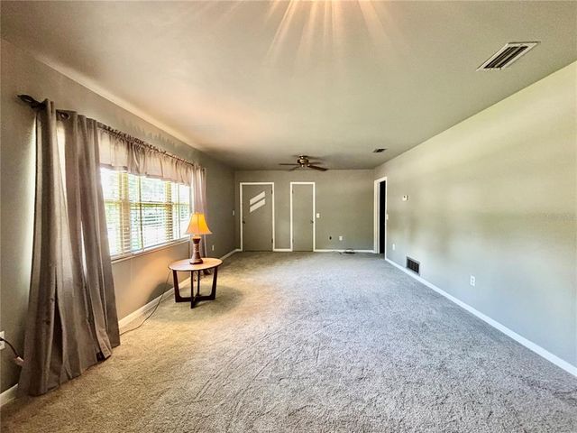 600 NW HOLIDAY DRIVE, Lake City, FL 32055
