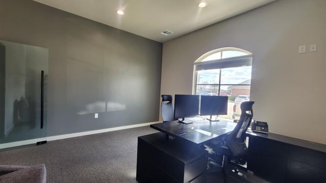 1901 W 33rd Street 120, Edmond, OK 73013