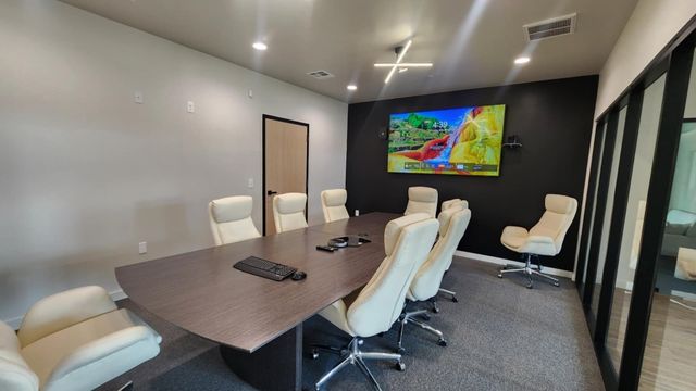 1901 W 33rd Street 120, Edmond, OK 73013