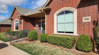 1901 W 33rd Street 120, Edmond, OK 73013