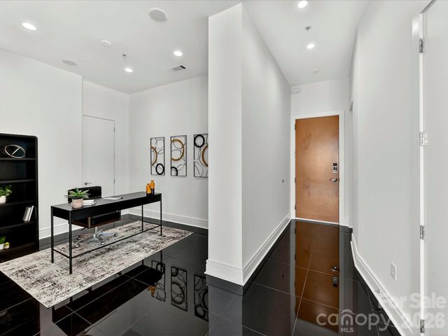 505 E 6th Street 1601, Charlotte, NC 28202