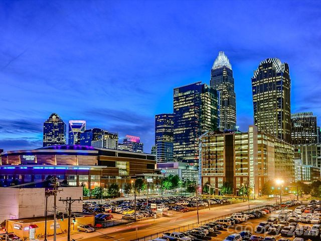 505 E 6th Street 1601, Charlotte, NC 28202