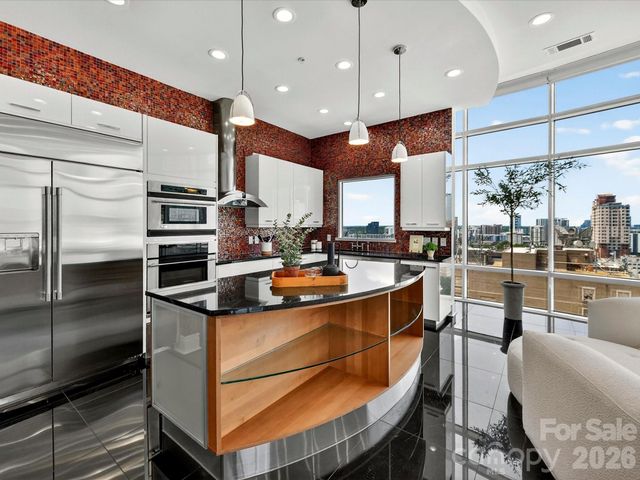 505 E 6th Street 1601, Charlotte, NC 28202