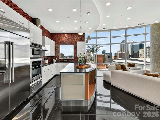 505 E 6th Street 1601, Charlotte, NC 28202