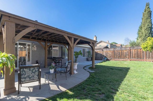 1437 Briarberry Lane, Gilroy, CA 95020