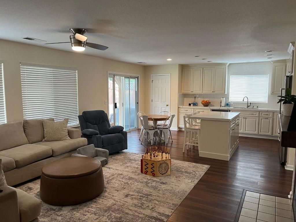 Image 11 of property listing at 1437 Briarberry Lane, Gilroy, CA 95020