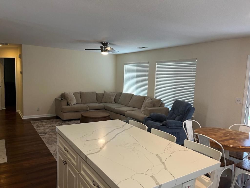 Image 16 of property listing at 1437 Briarberry Lane, Gilroy, CA 95020