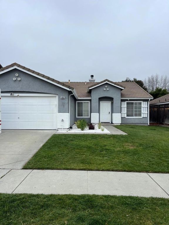 Image 2 of property listing at 1437 Briarberry Lane, Gilroy, CA 95020