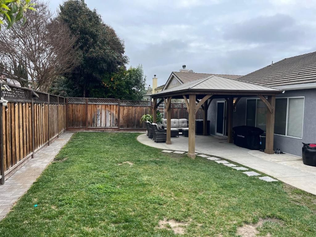 Image 24 of property listing at 1437 Briarberry Lane, Gilroy, CA 95020