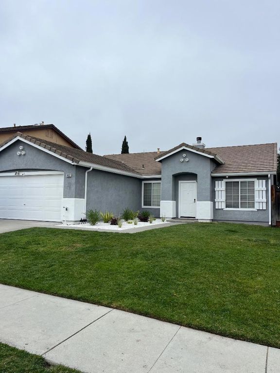 Image 3 of property listing at 1437 Briarberry Lane, Gilroy, CA 95020