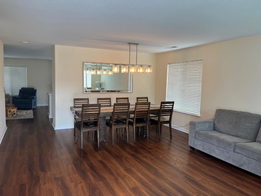 Image 4 of property listing at 1437 Briarberry Lane, Gilroy, CA 95020