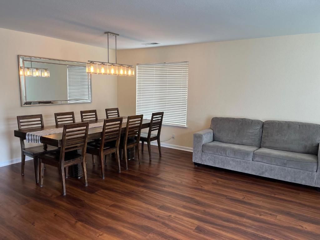 Image 6 of property listing at 1437 Briarberry Lane, Gilroy, CA 95020