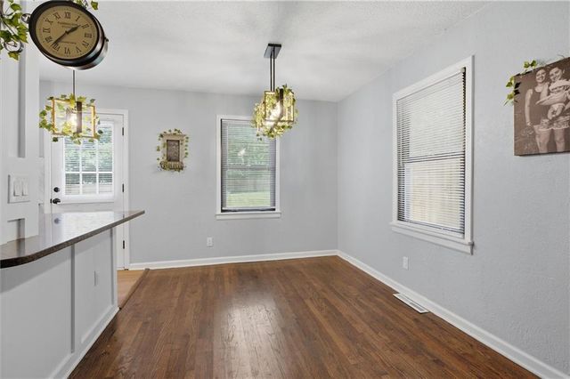 16105 Oakland Avenue, Belton, MO 64012