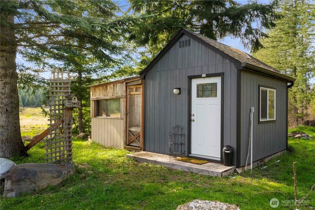 14435 Vail Cut Off Road SE, Rainier, WA 98576