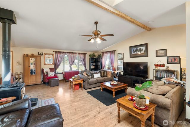 14435 Vail Cut Off Road SE, Rainier, WA 98576