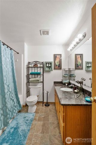 14435 Vail Cut Off Road SE, Rainier, WA 98576