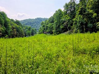 98 Will Wilson Road, Burnsville, NC 28714