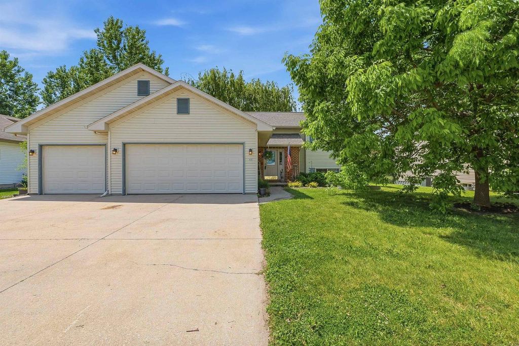 45 JACOB AVENUE, Oshkosh, WI 54902