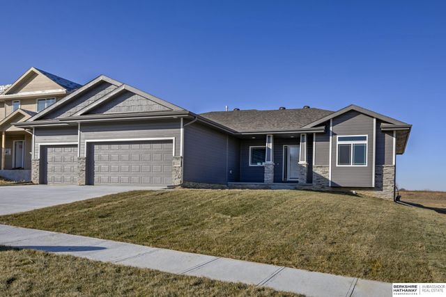 20820 Kansas Avenue, Elkhorn, NE 68022