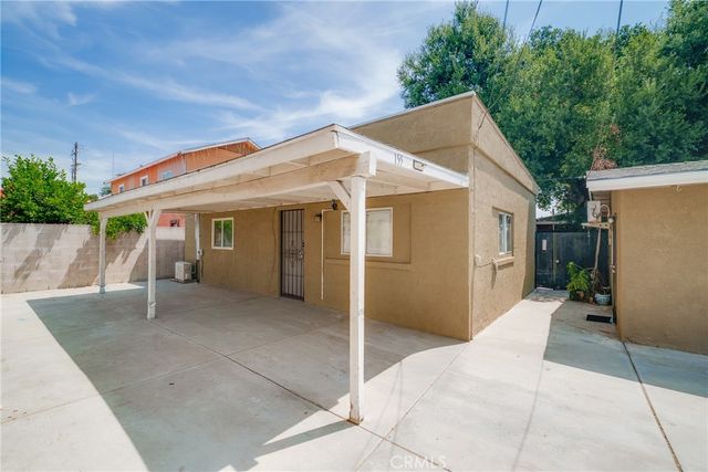 988 S Garey, Pomona, CA 91766