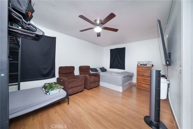 988 S Garey, Pomona, CA 91766