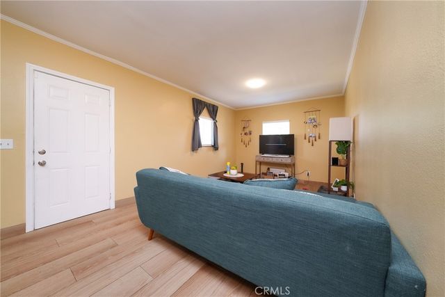 988 S Garey, Pomona, CA 91766