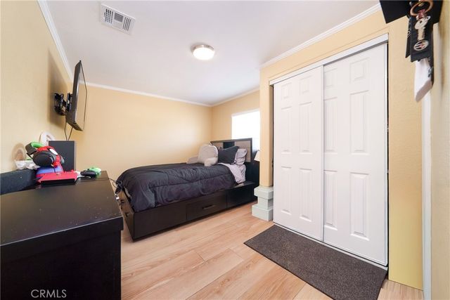 988 S Garey, Pomona, CA 91766