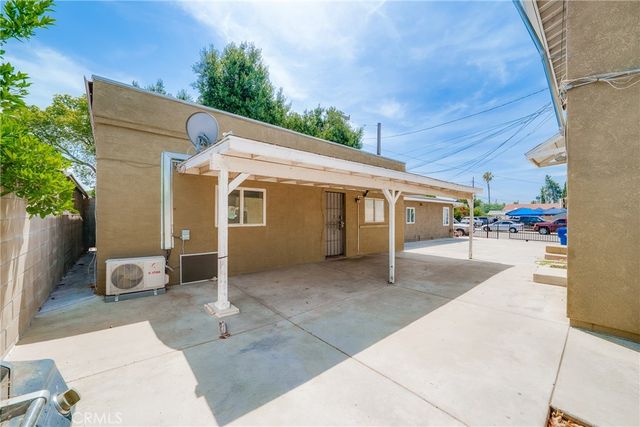 988 S Garey, Pomona, CA 91766