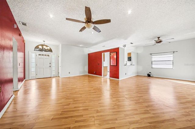 2058 SUE ELLEN COURT, Apopka, FL 32703